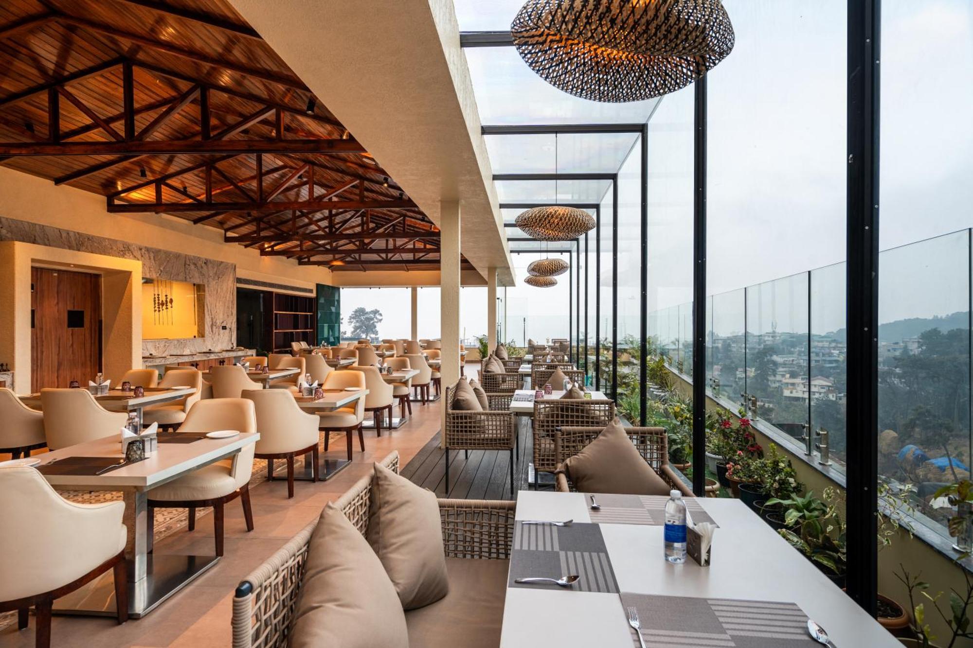 The White Rock Inn & Dine ชิลลอง ภายนอก รูปภาพ